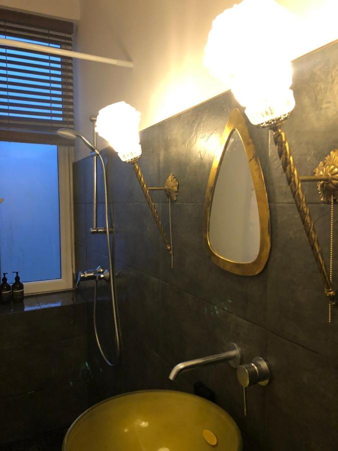 Bohemian Apartment In The Heart Of Old Ventspils City Exteriör bild