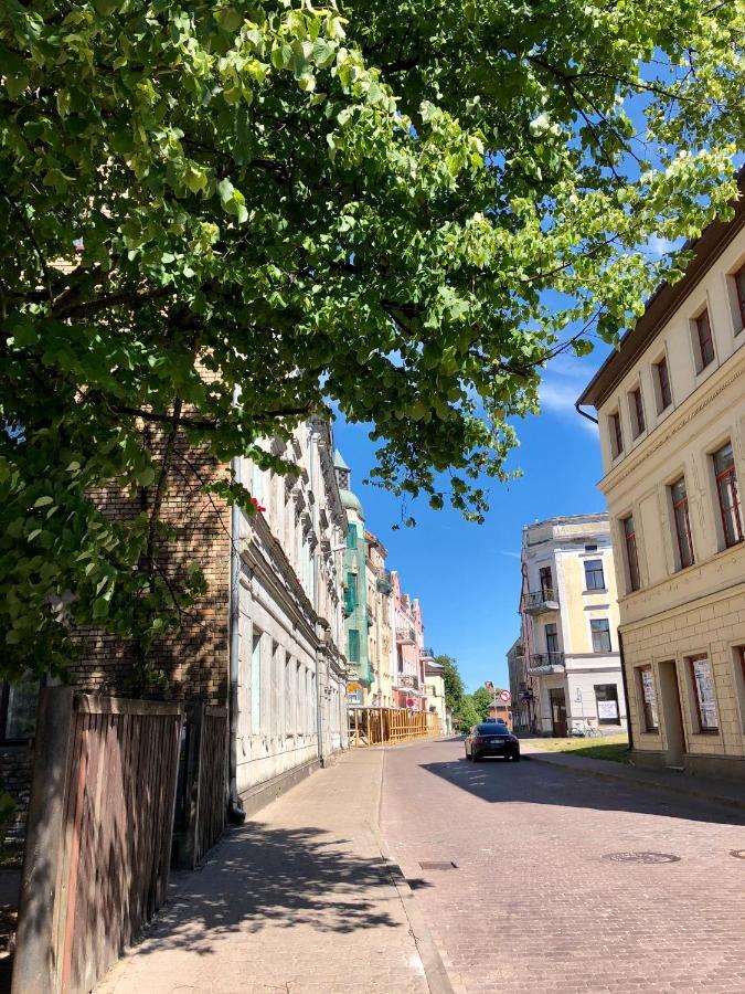Bohemian Apartment In The Heart Of Old Ventspils City Exteriör bild
